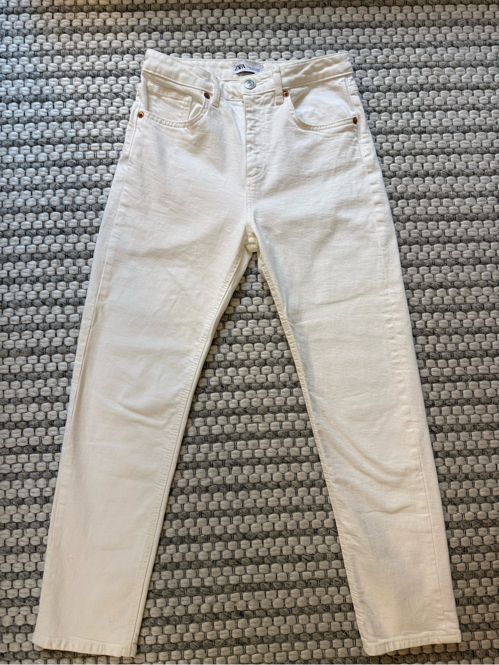 Zara White Straight-Leg Women's Jeans